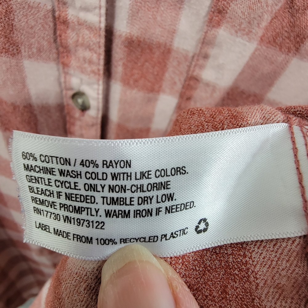 Universal Threads Button Down Top Women's Xxl - image 4